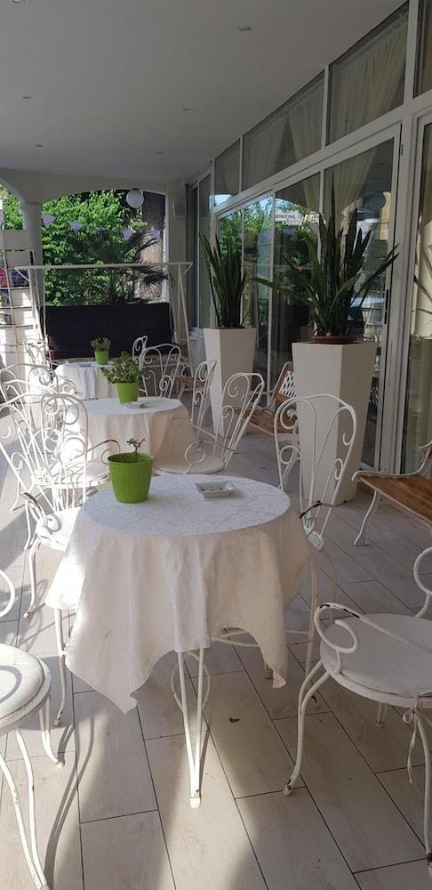 Hotel Britannia Rimini Marina Centro Exteriör bild