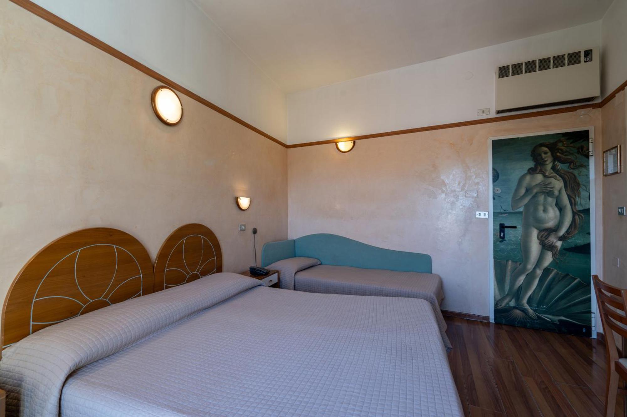 Hotel Britannia Rimini Marina Centro Exteriör bild