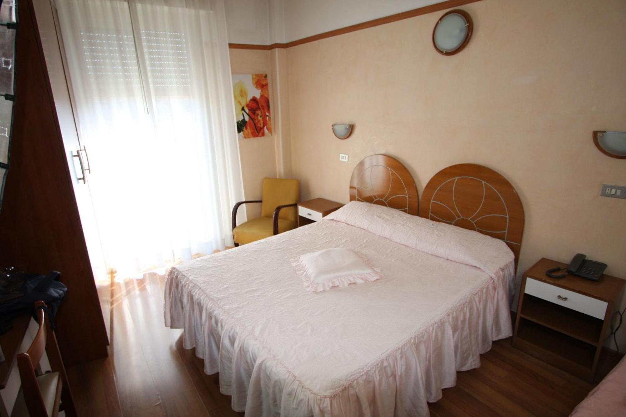 Hotel Britannia Rimini Marina Centro Rum bild