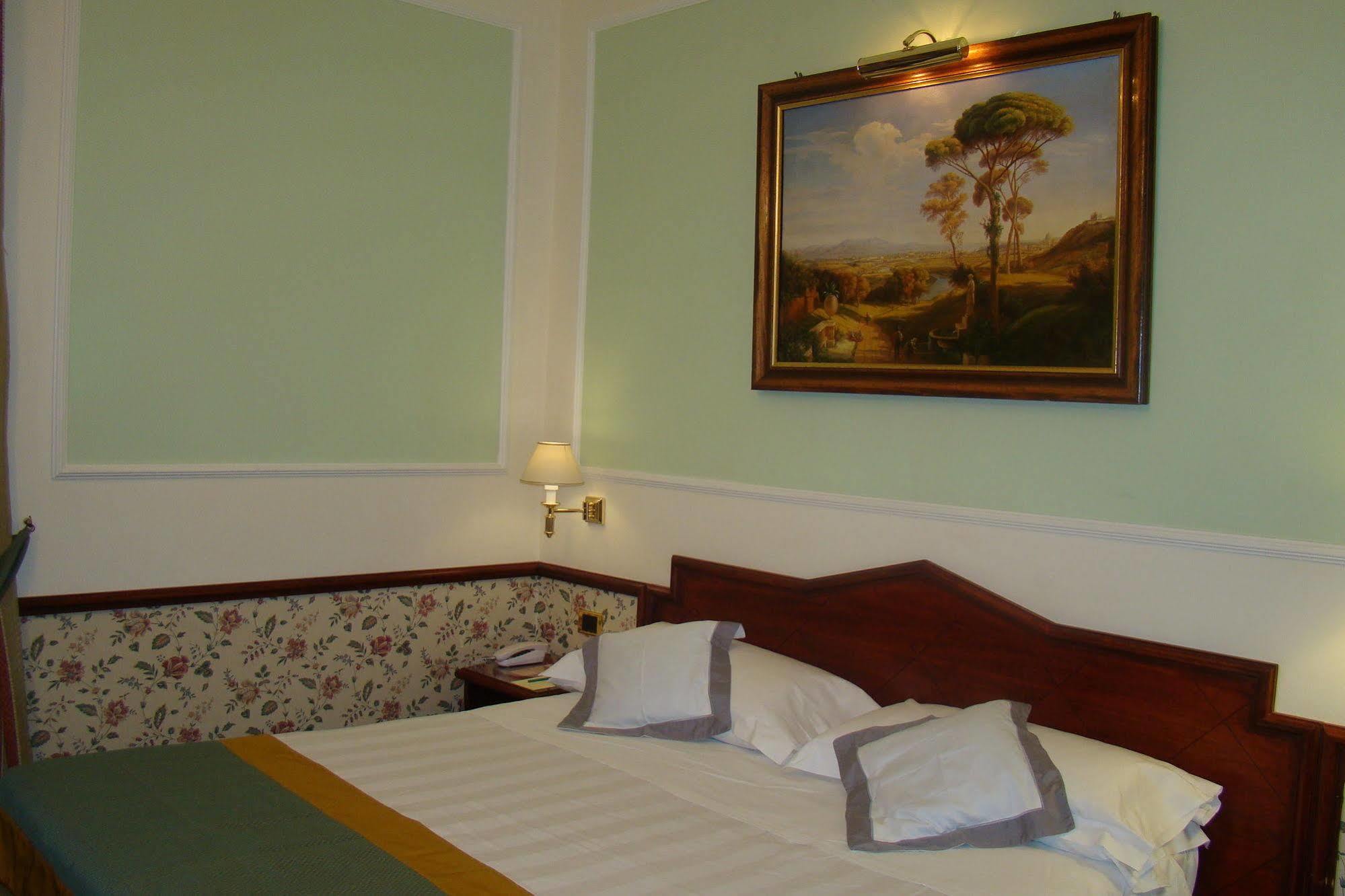 Hotel Britannia Rimini Marina Centro Exteriör bild