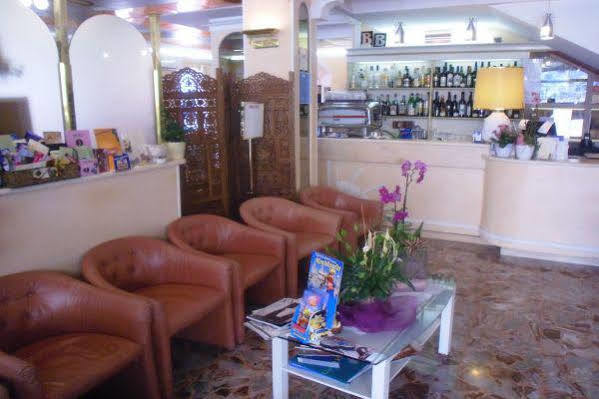 Hotel Britannia Rimini Marina Centro Exteriör bild