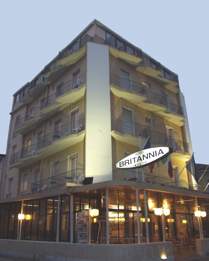 Hotel Britannia Rimini Marina Centro Exteriör bild